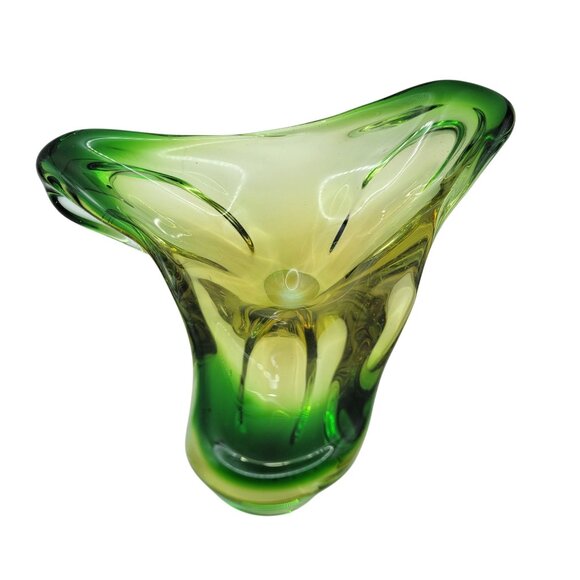 Mid Century Sommerso Triangular Art Glass Bowl - Picture 3 of 4